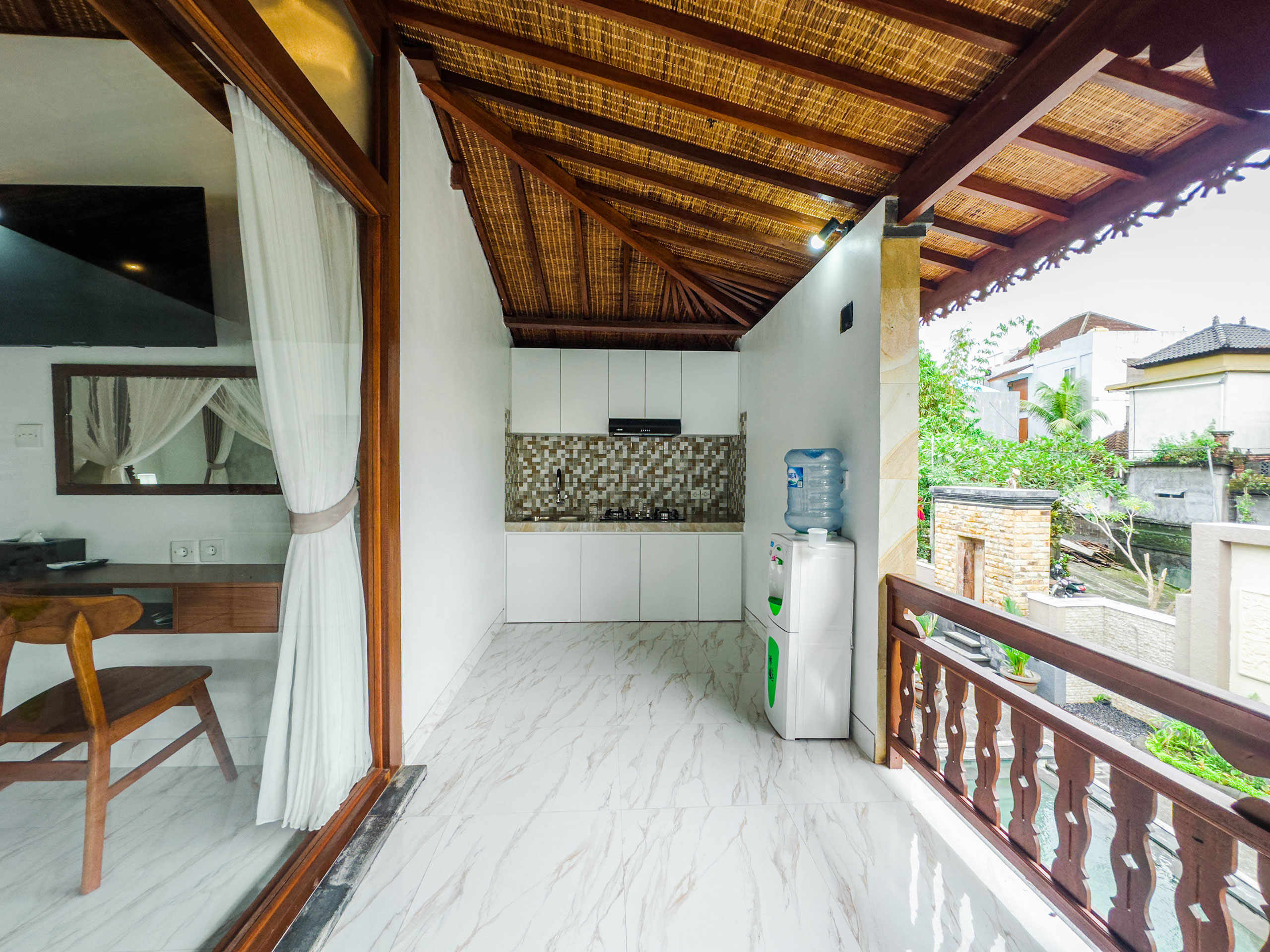 4-kubumanah-suite-kitchen-13032025