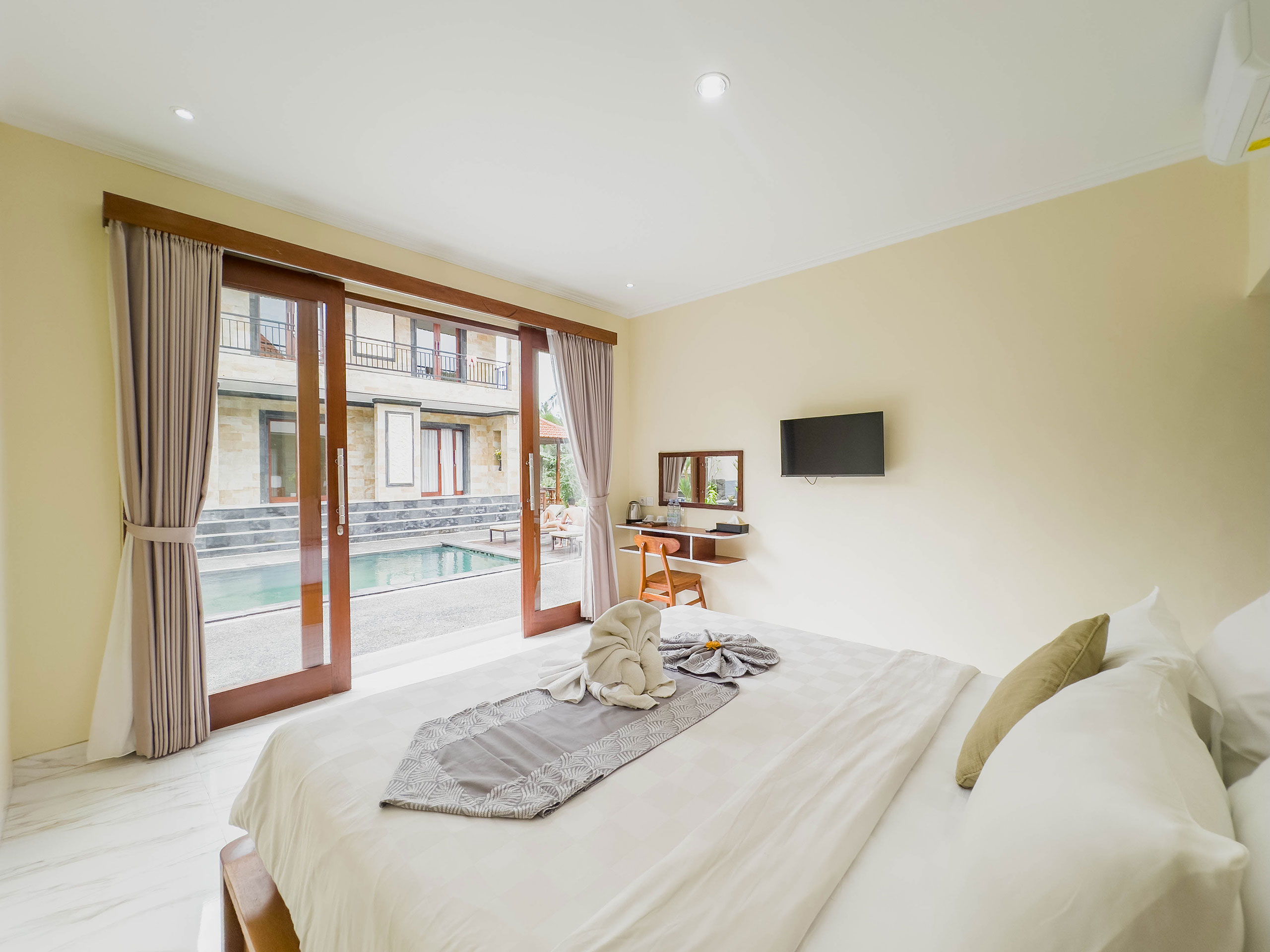 6-kubumanah-deluxe-bedroom-13032025